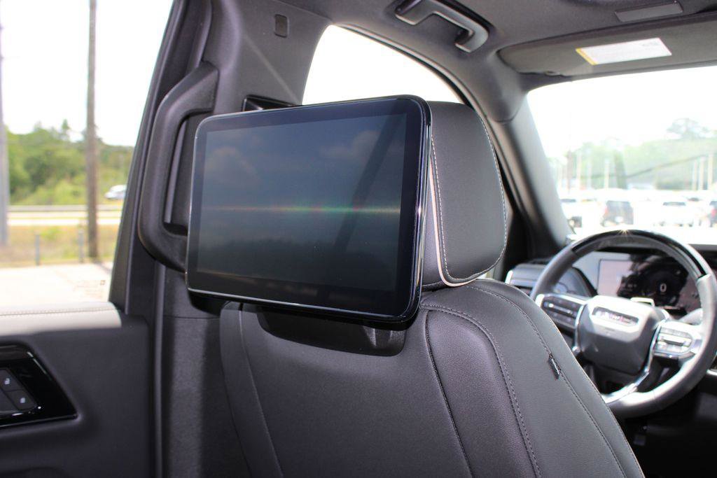 New 2026 GMC Yukon Elevation w/ Elevation Premium Package image 9