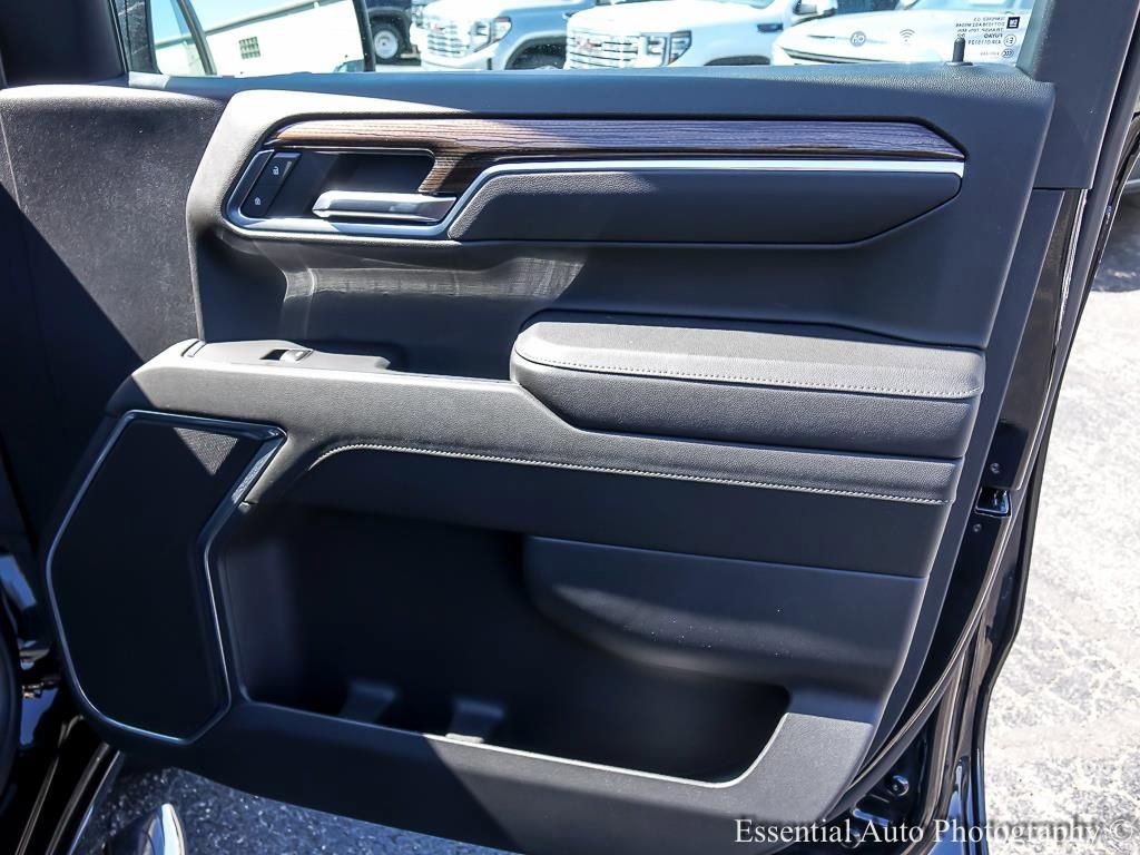Used 2024 Chevrolet Silverado 1500 LT AWD/4WD image 25