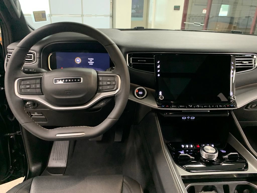 Certified 2025 Jeep Wagoneer Series II AWD/4WD image 23