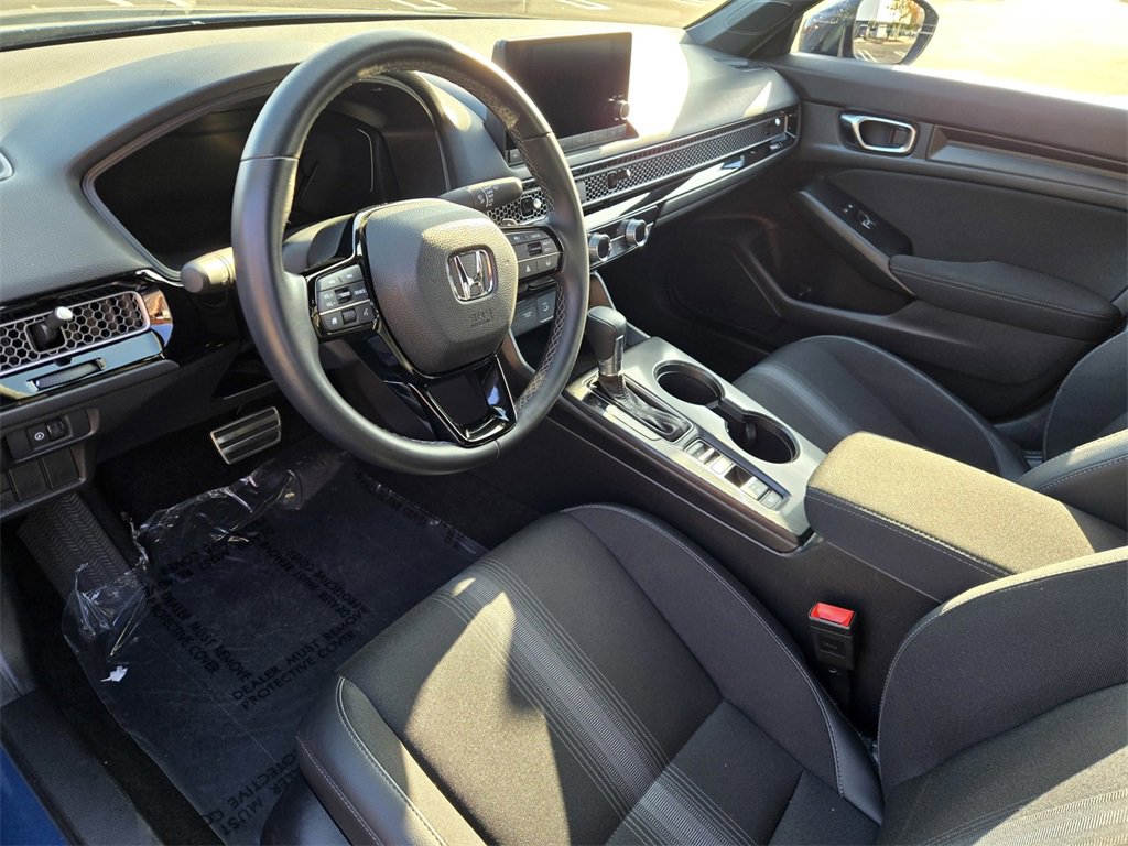 Used 2025 Honda Civic Sport image 9