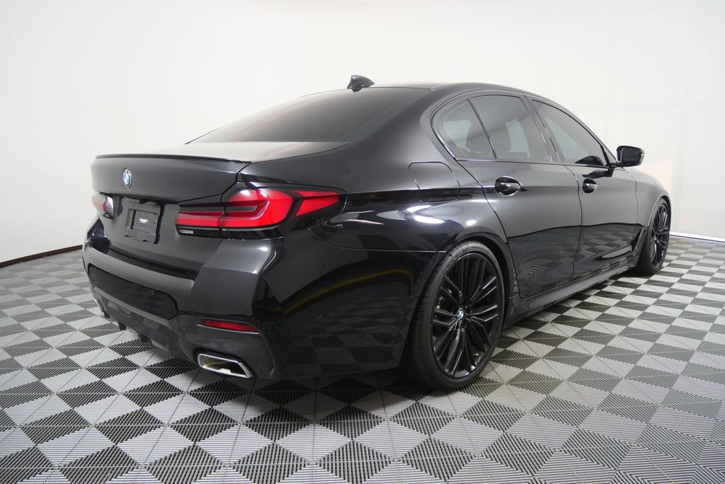 Certified 2023 BMW 540i w/ Executive Package RWD image 3