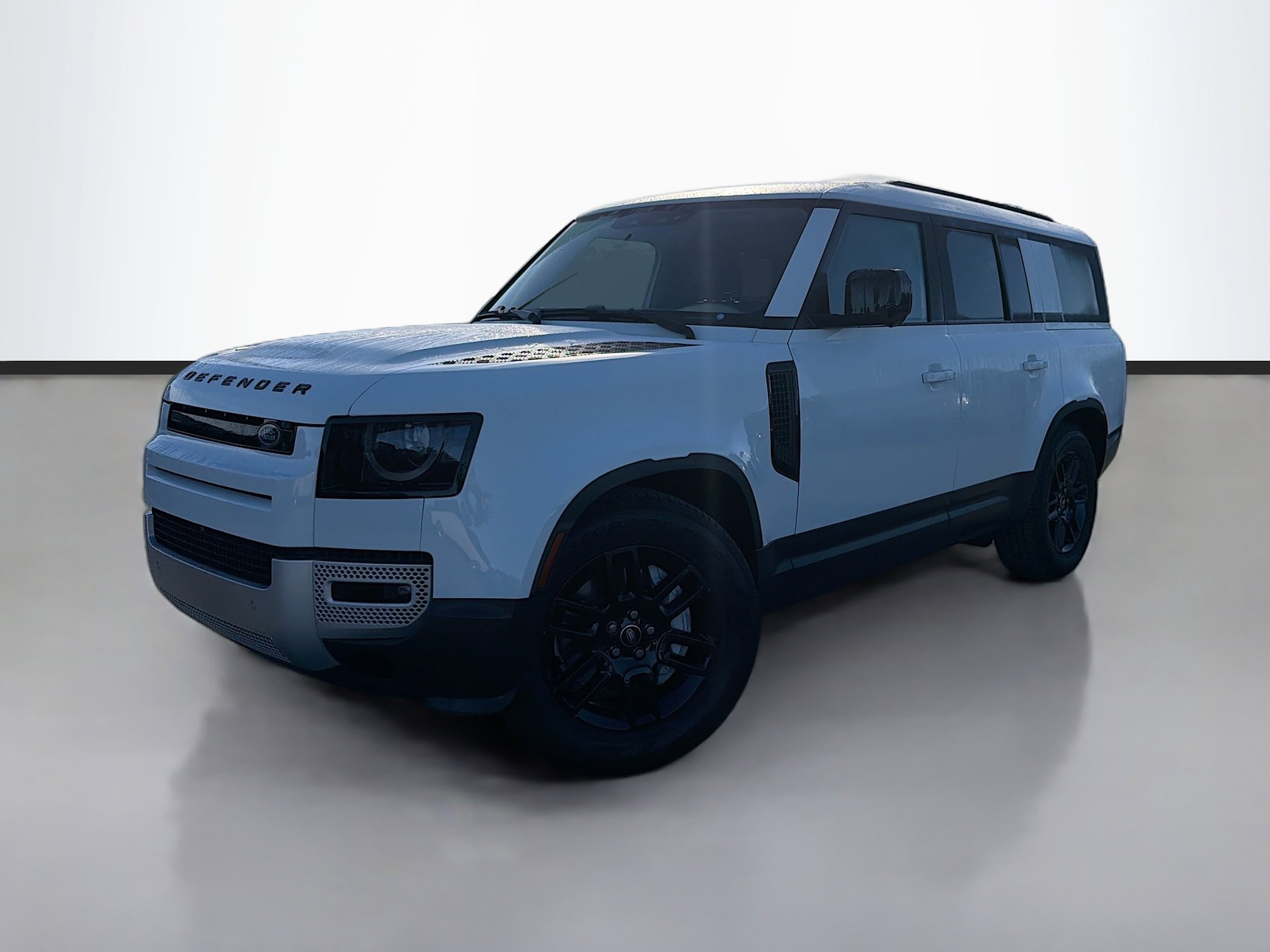 Used 2025 Land Rover Defender 130 S image 1