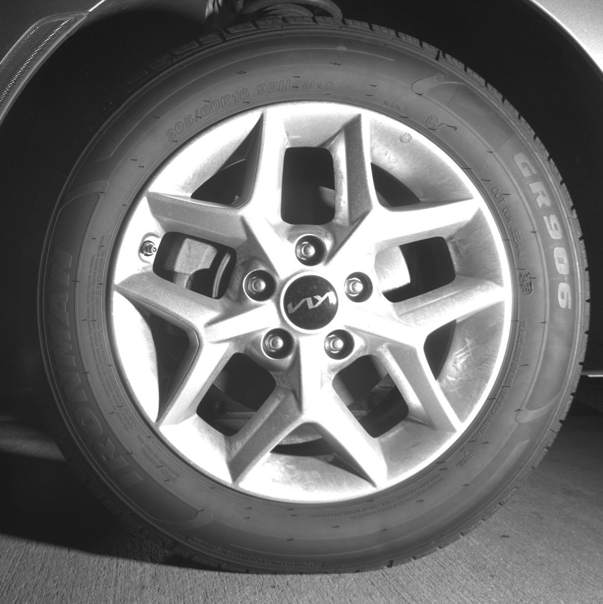 Used 2025 Kia Soul LX w/ LX Technology Package FWD image 17