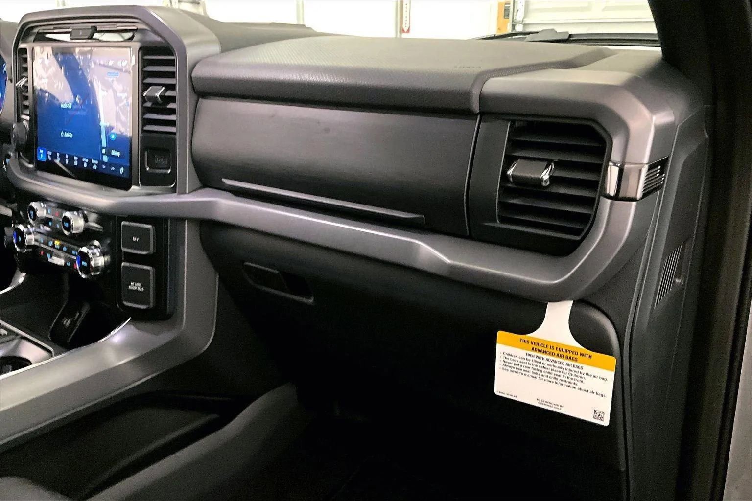 New 2025 Ford F150 XLT w/ Equipment Group 302A MID image 15