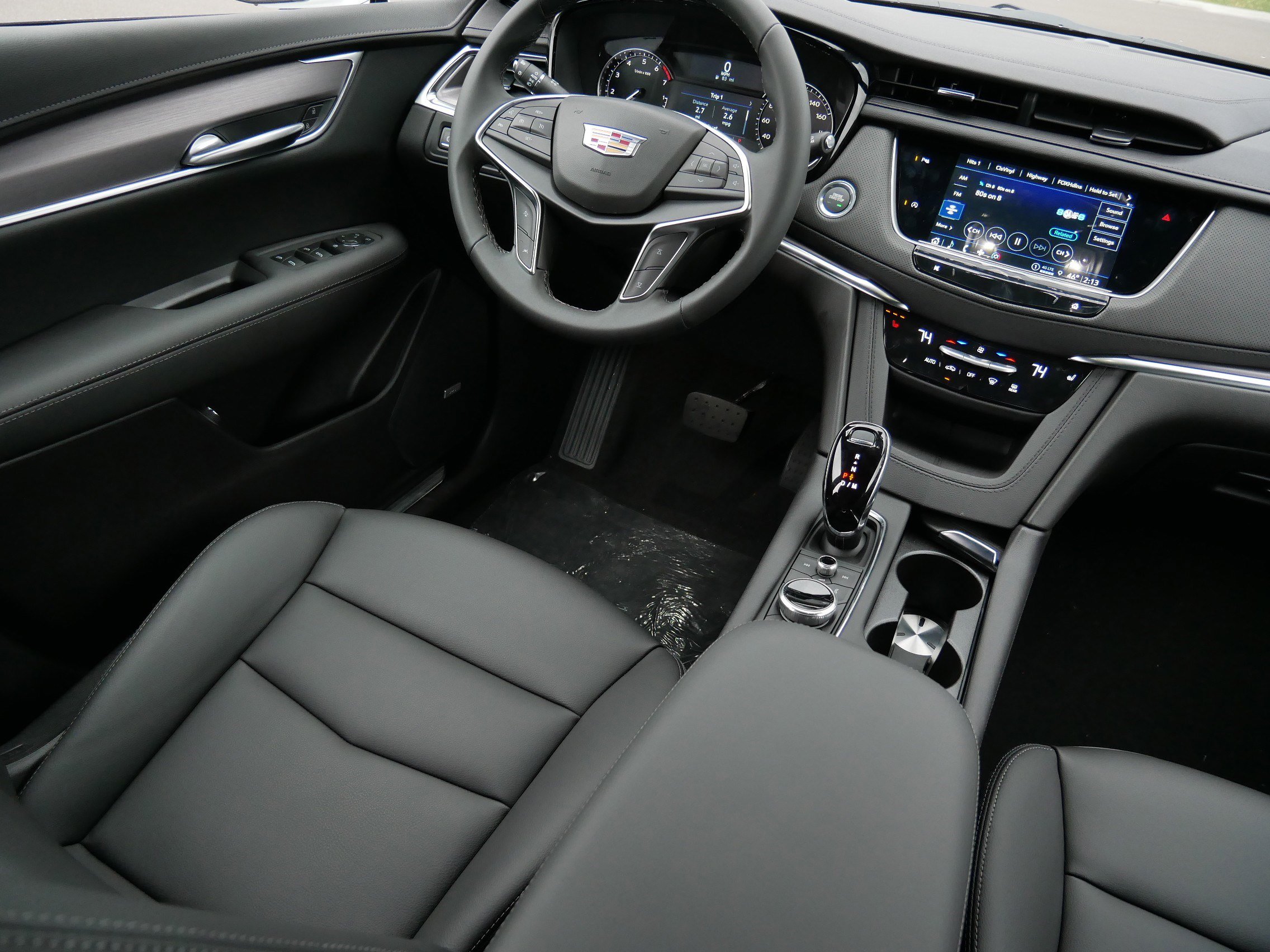 New 2026 Cadillac XT5 Luxury image 7