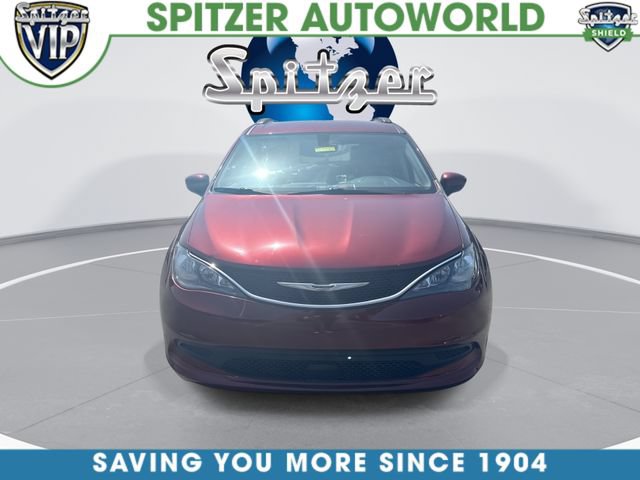 Used 2021 Chrysler Voyager Lxi FWD image 3