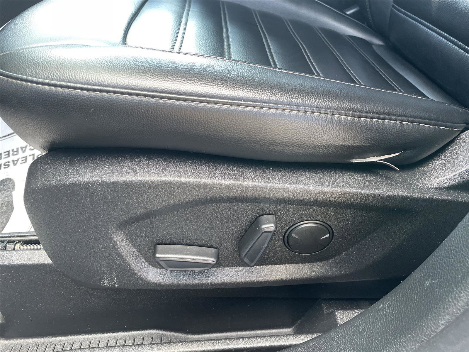 Used 2024 Ford Edge SEL w/ Convenience Package AWD/4WD image 15