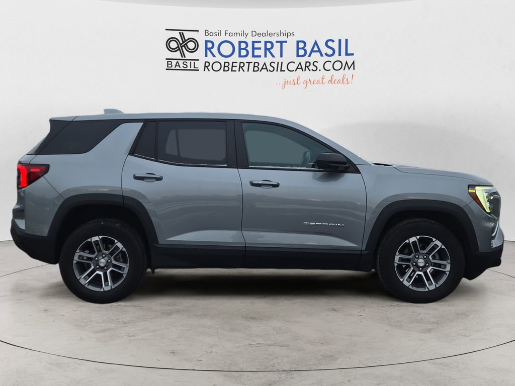 Used 2025 GMC Terrain Elevation image 6