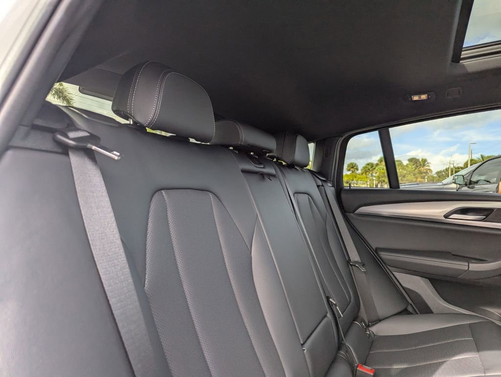 Used 2023 BMW X4 xDrive30i w/ Convenience Package image 14