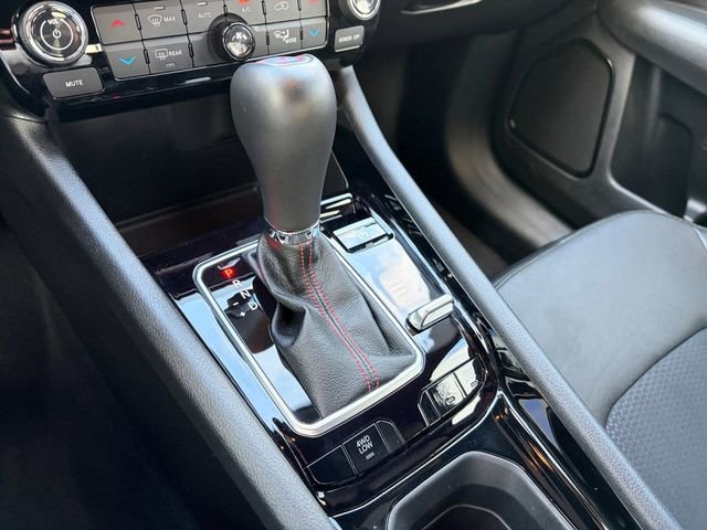 Used 2024 Jeep Compass Trailhawk image 11