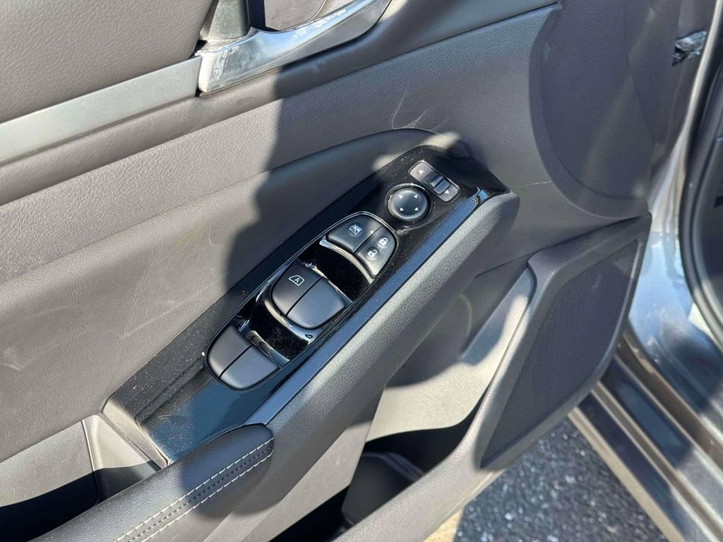 Used 2023 Nissan Altima 2.5 SV image 19
