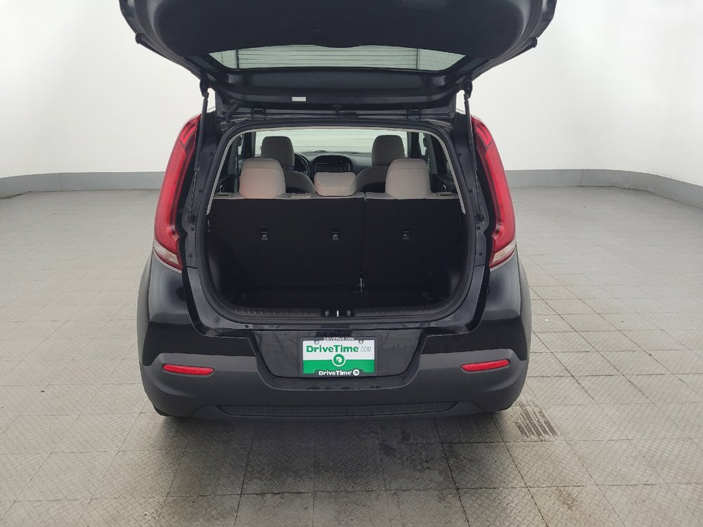 Used 2020 Kia Soul S FWD image 29