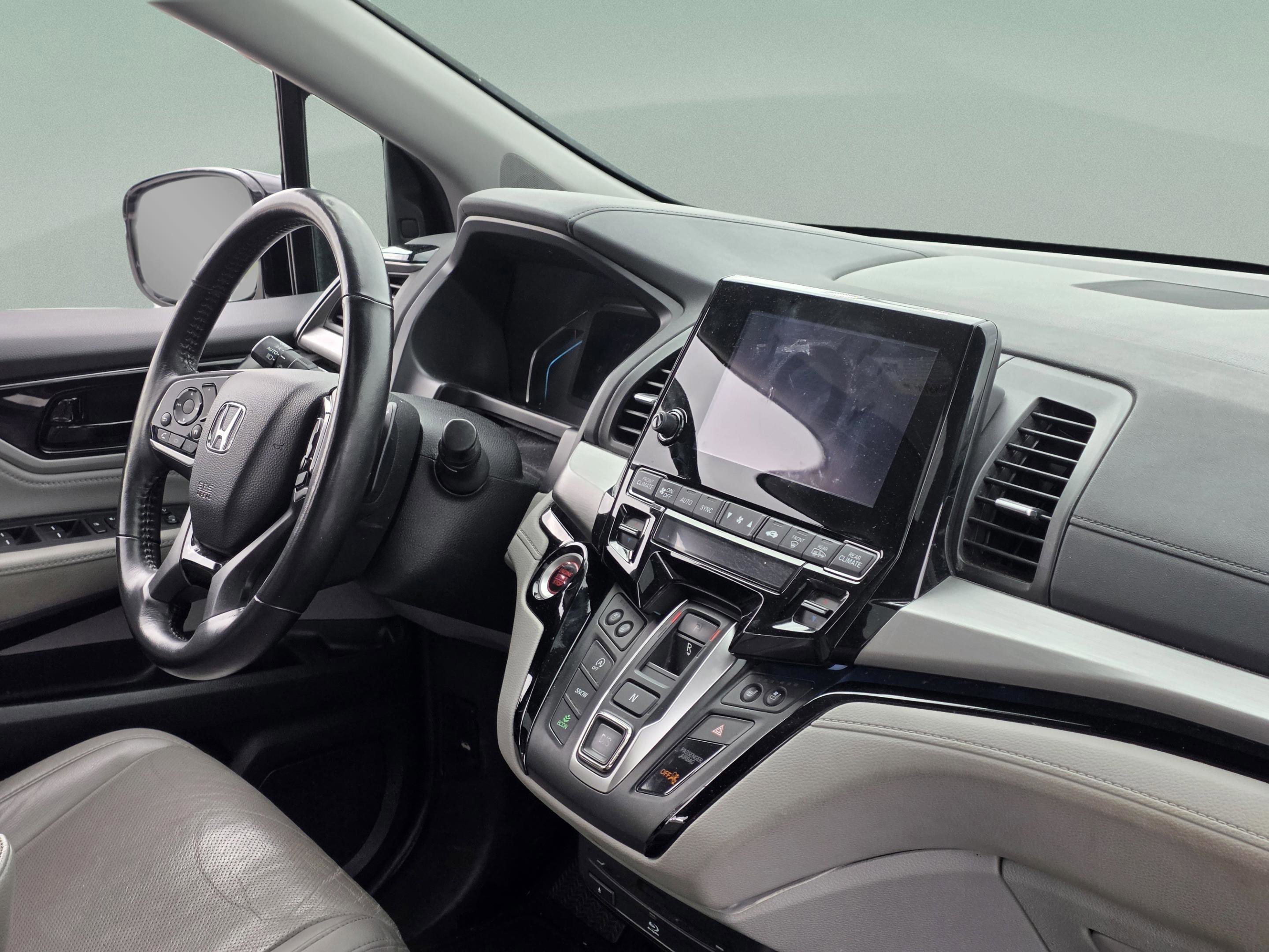 Used 2018 Honda Odyssey Elite image 7