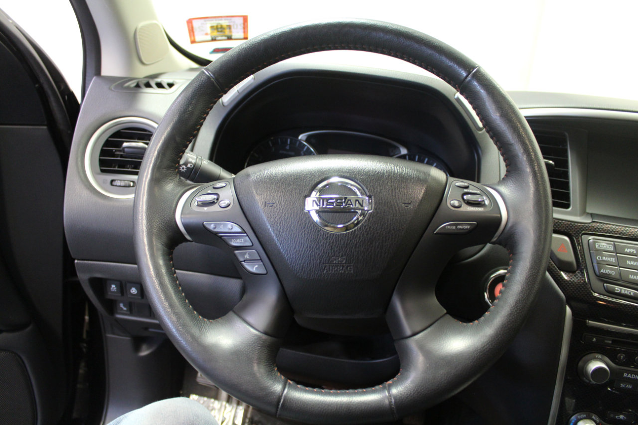 Used 2019 Nissan Pathfinder SL image 8