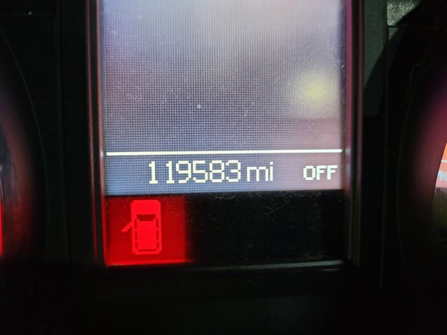 Used 2018 Dodge Grand Caravan GT image 3