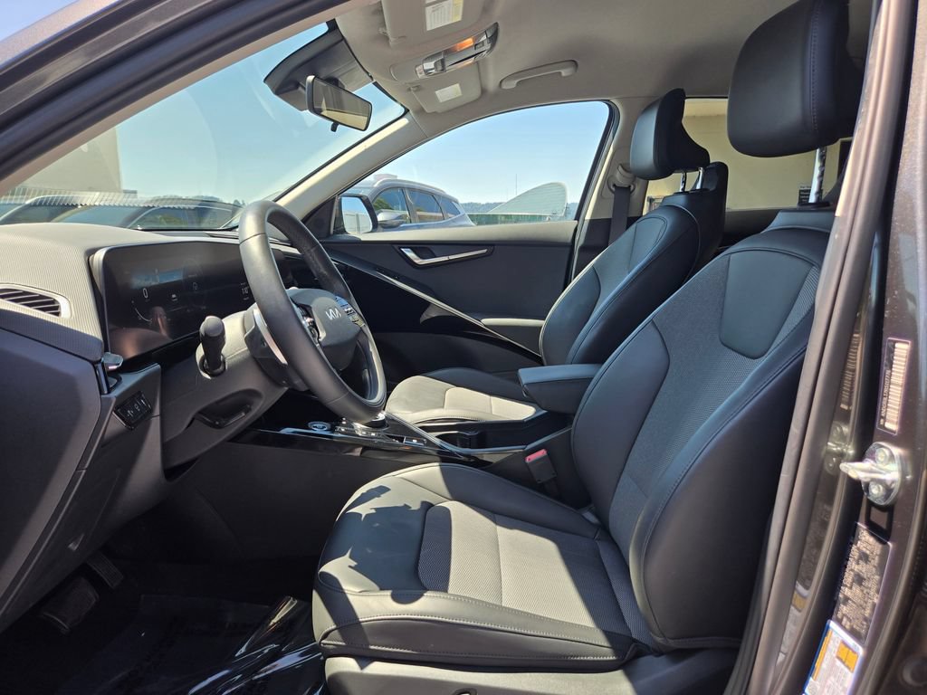 Used 2024 Kia Niro Wind w/ Wind Preserve Package FWD image 21