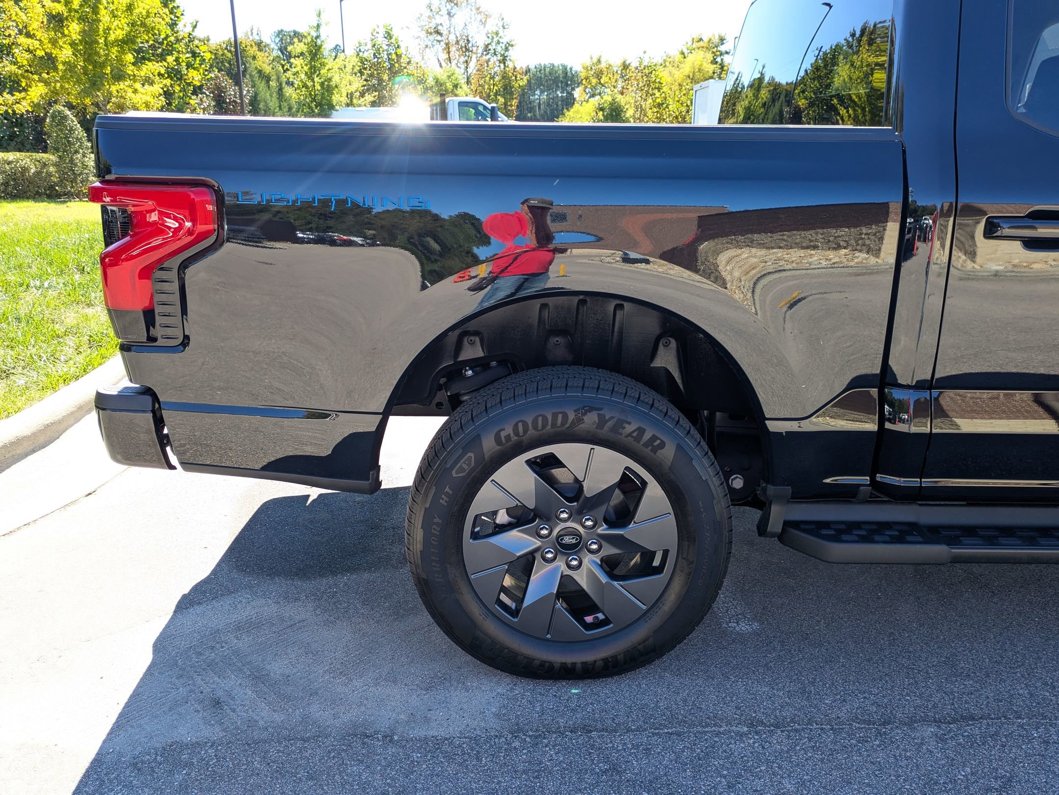 Certified 2025 Ford F150 Lightning Flash w/ Max Trailer Tow Package image 39