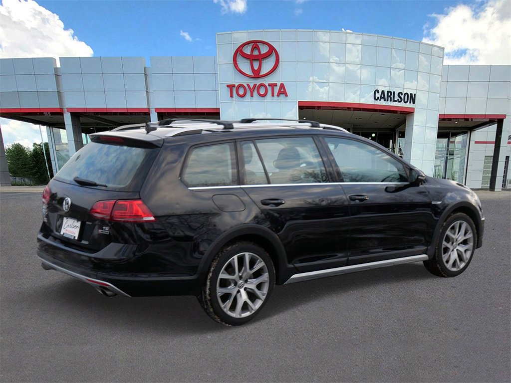 Used 2017 Volkswagen Golf Alltrack SEL image 5