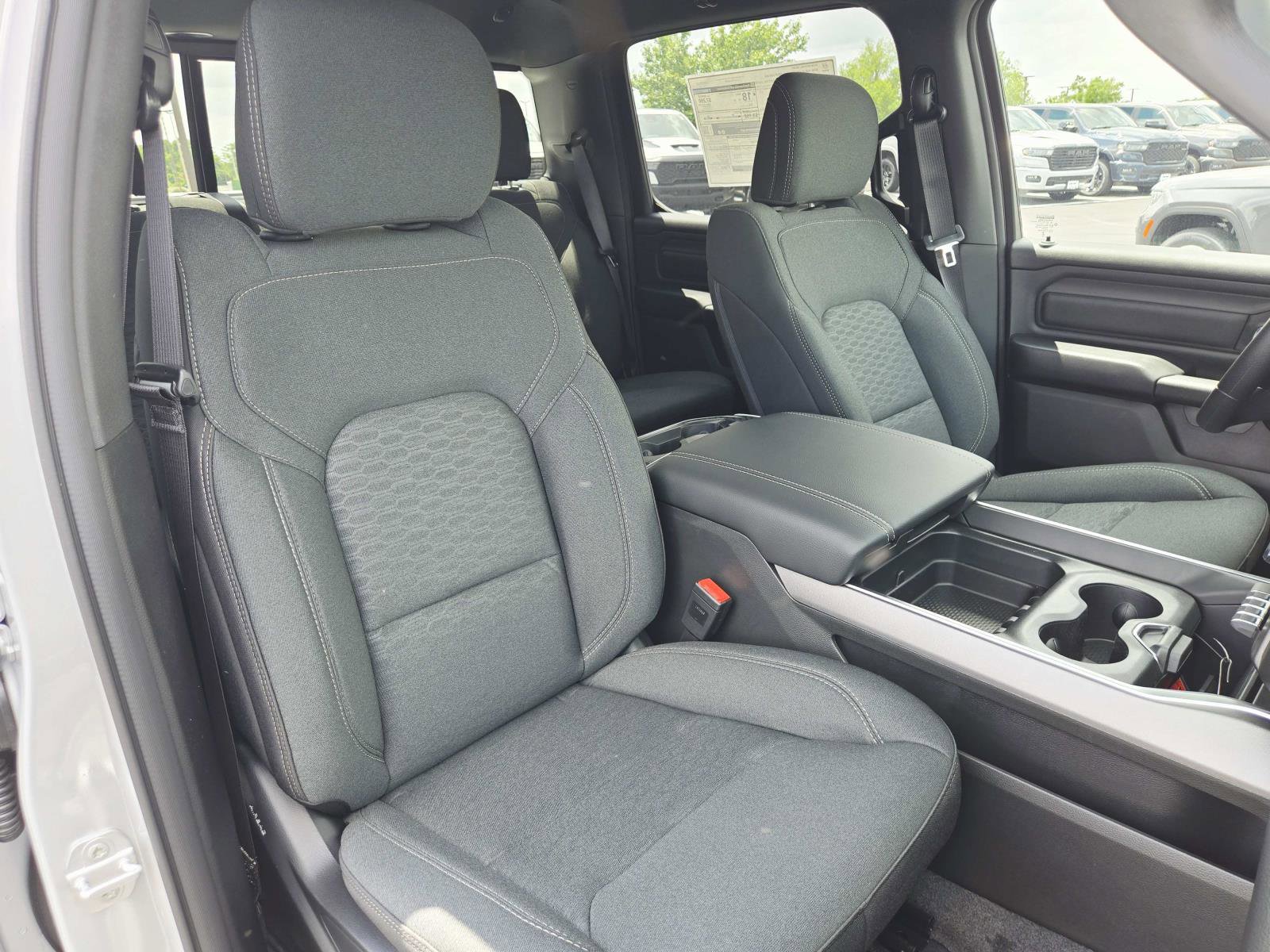 New 2026 RAM 1500 Express AWD/4WD image 15