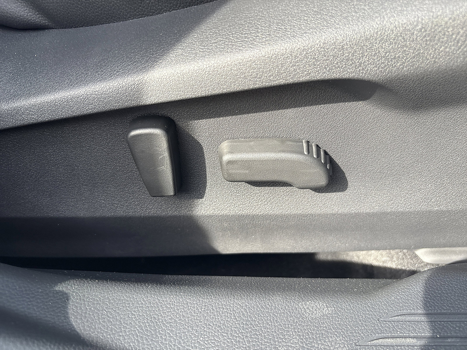 Used 2025 Subaru Outback Limited image 17