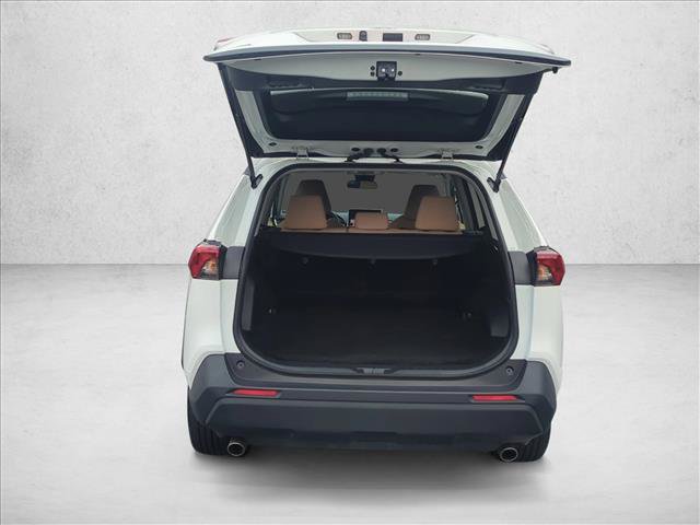 Certified 2024 Toyota RAV4 LE AWD/4WD image 6