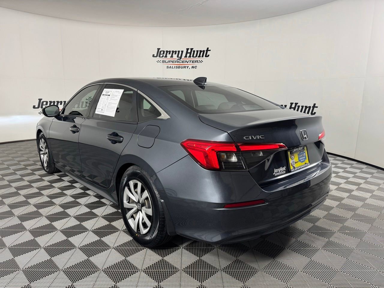 Used 2023 Honda Civic LX image 8