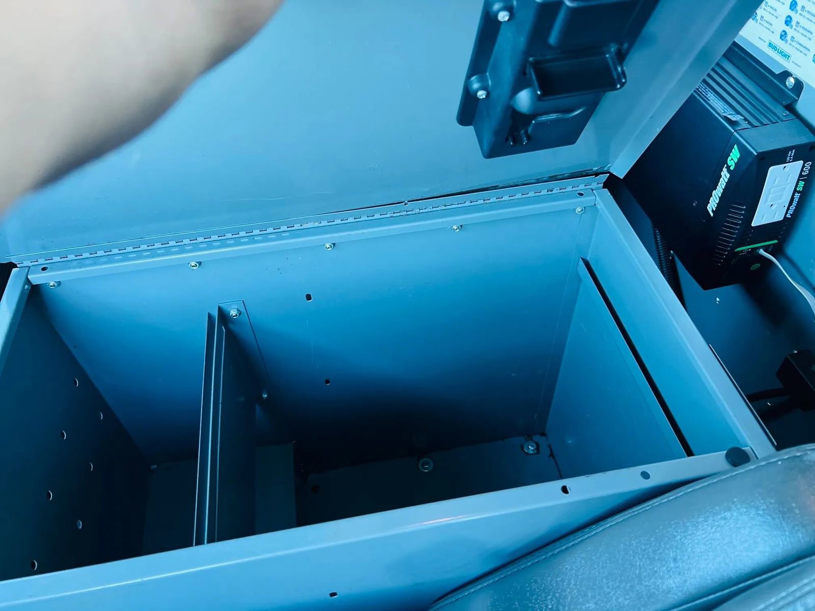 Used 2013 Chevrolet Express 2500 image 11