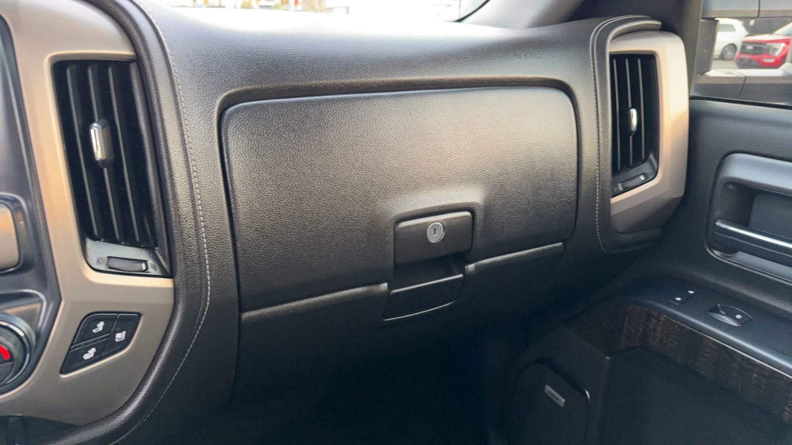 Used 2016 GMC Sierra 1500 Denali w/ Denali Ultimate Package image 32