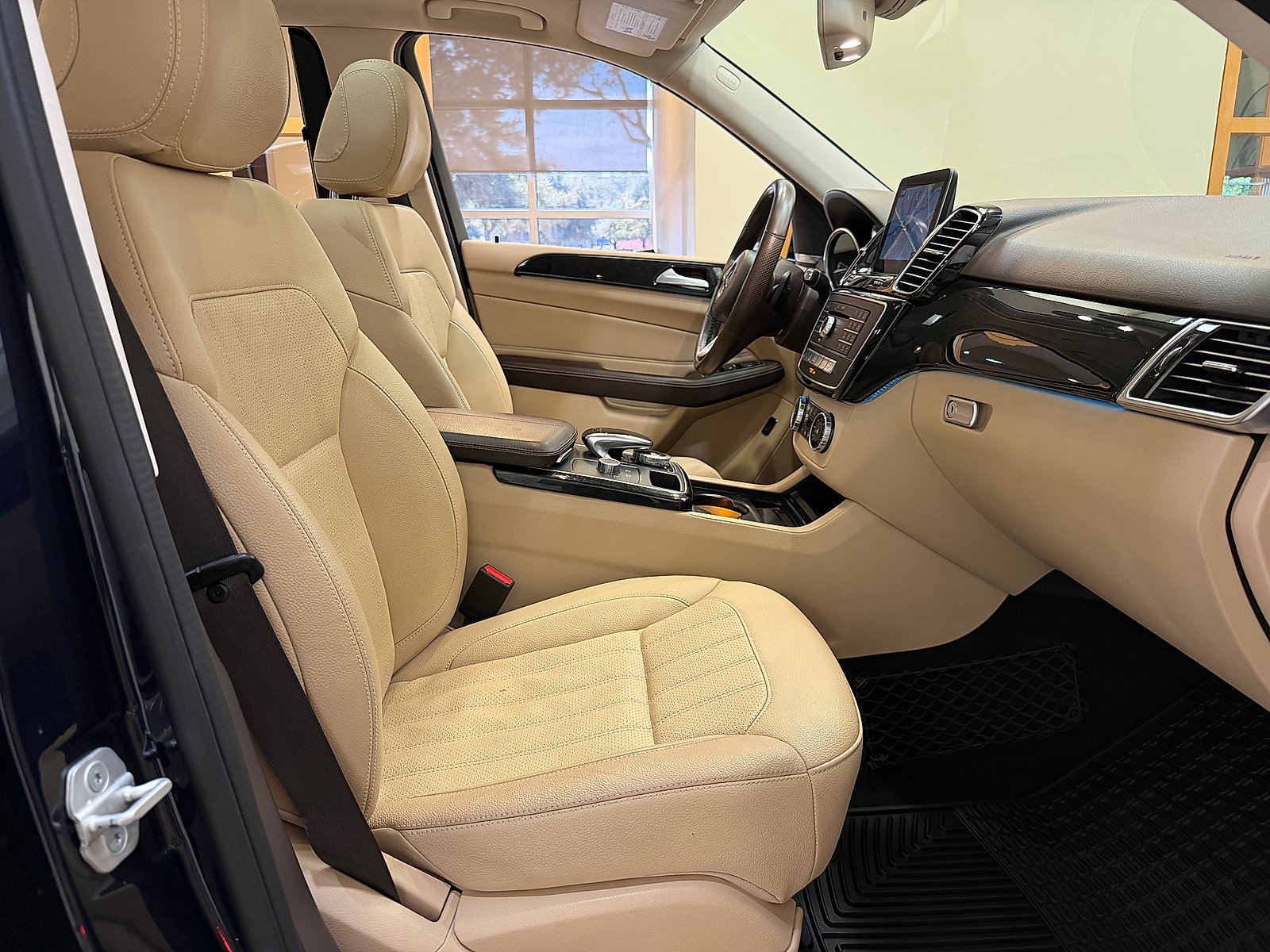 Used 2017 Mercedes-Benz GLE 350 image 12