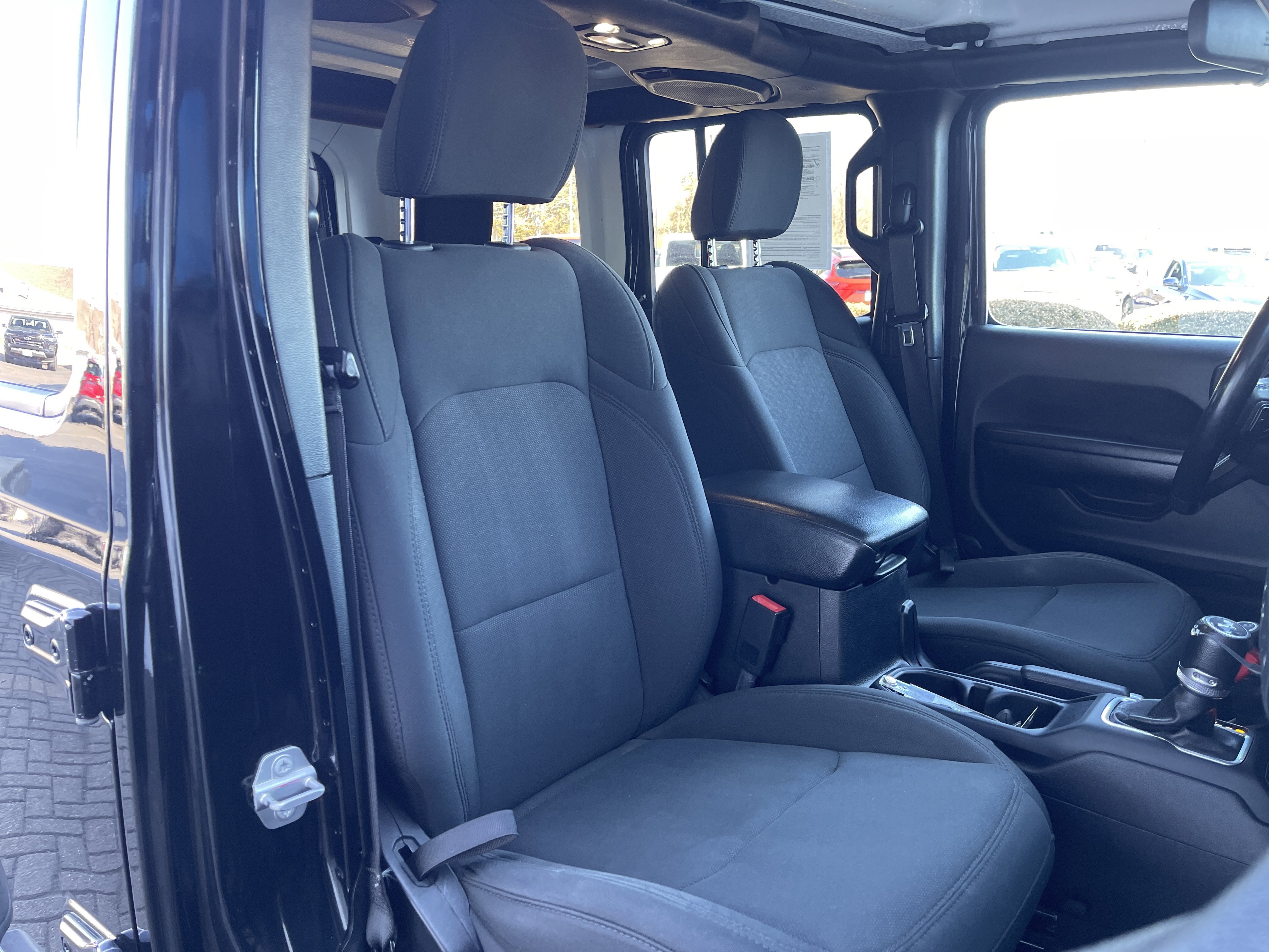 Used 2021 Jeep Wrangler Unlimited Sport S image 32