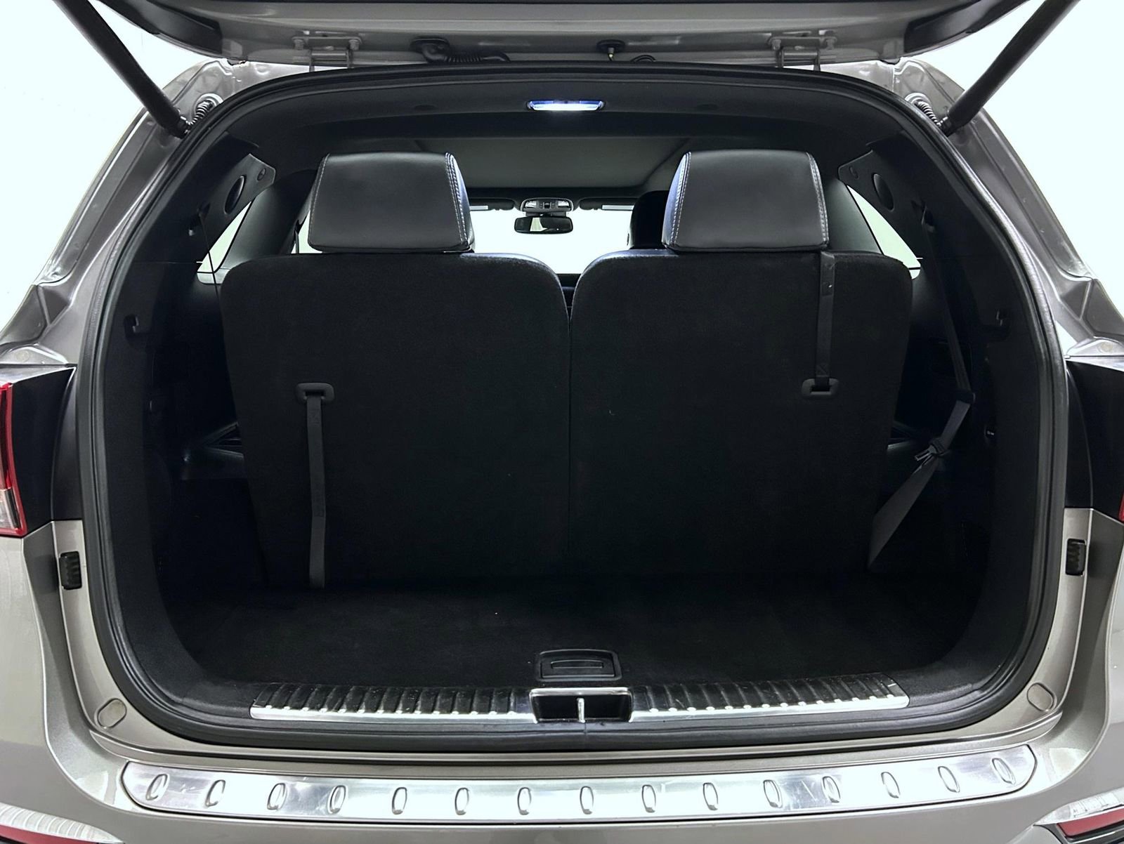 Used 2019 Kia Sorento SX image 23