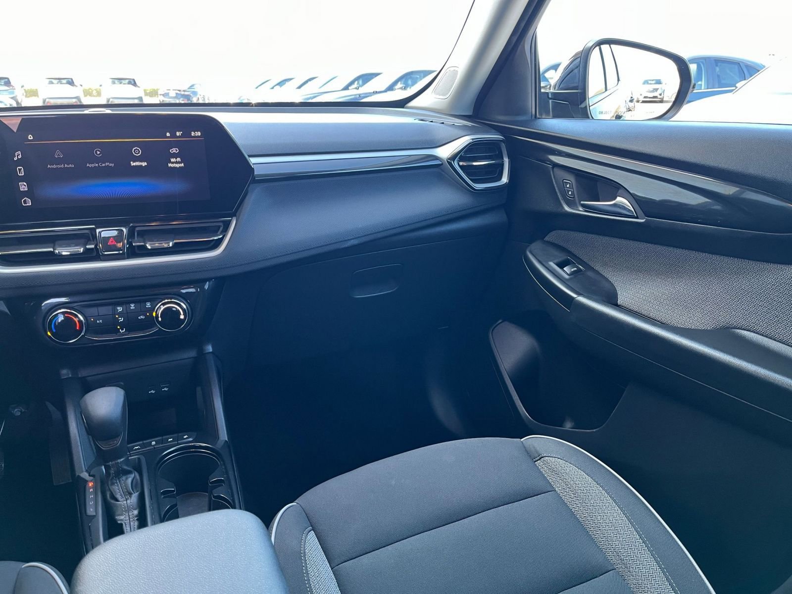 Used 2025 Chevrolet TrailBlazer LT image 32