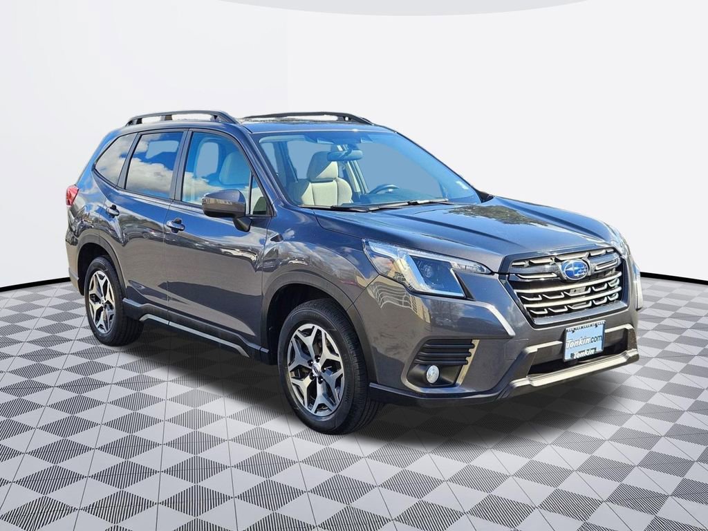 Used 2023 Subaru Forester Premium image 8