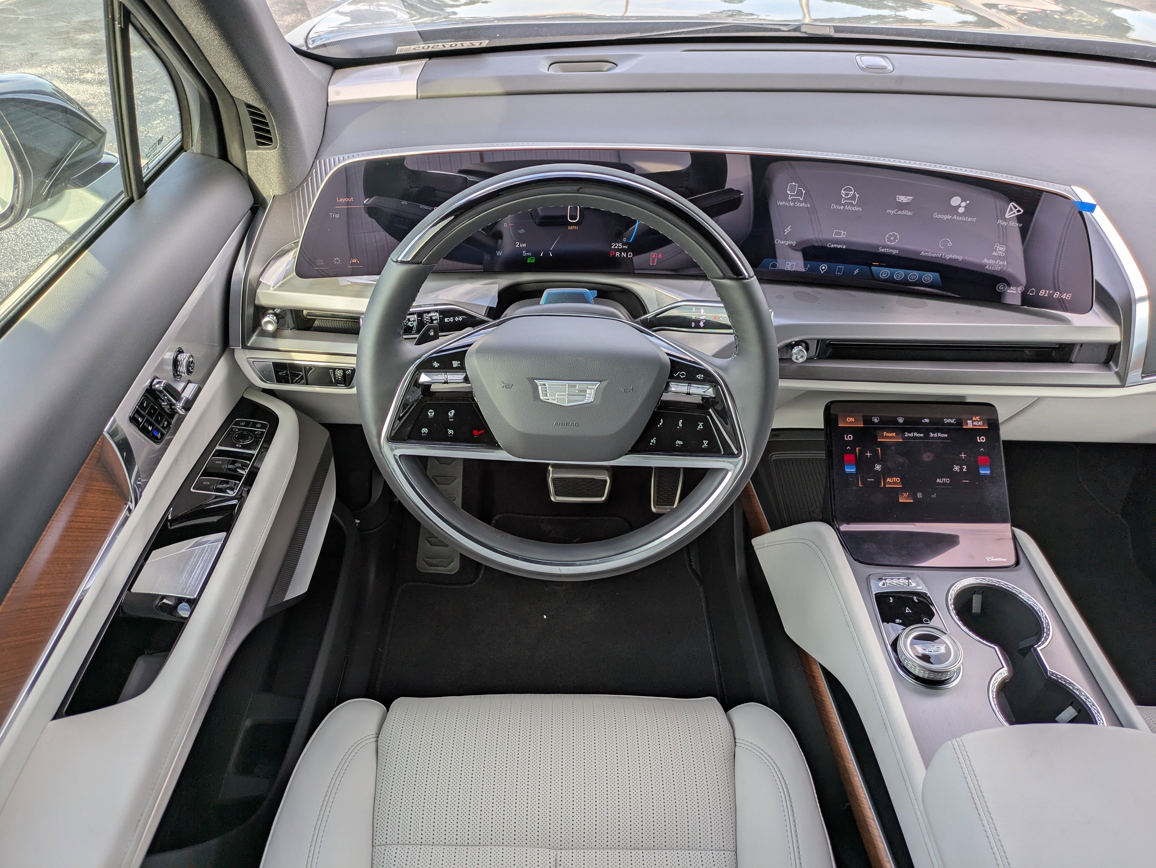 New 2026 Cadillac Vistiq Luxury image 4