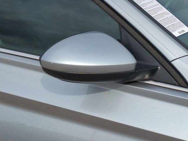 Used 2025 Volkswagen Jetta SE FWD image 11