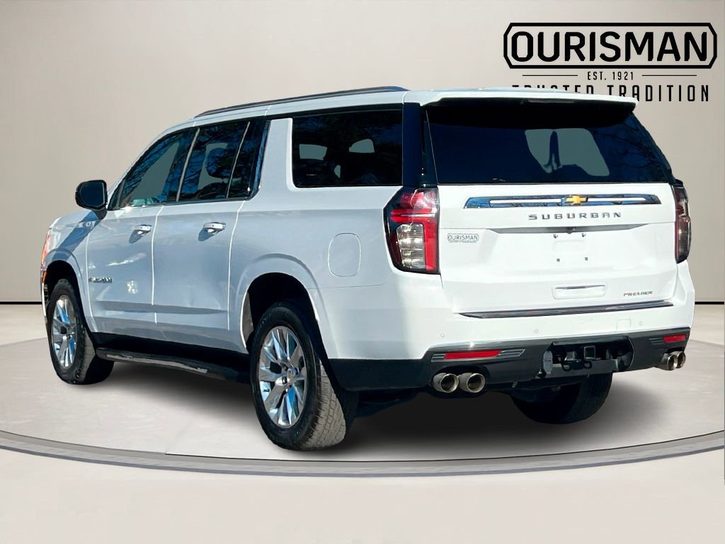Used 2023 Chevrolet Suburban Premier AWD/4WD image 4