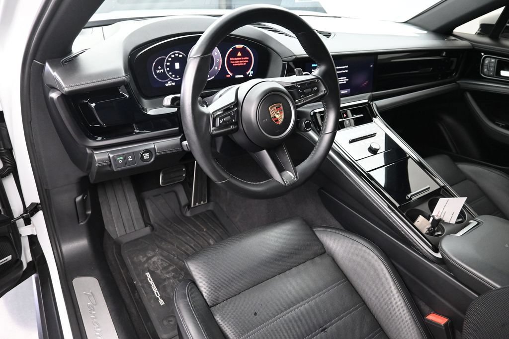 Certified 2024 Porsche Panamera 4 AWD/4WD image 4