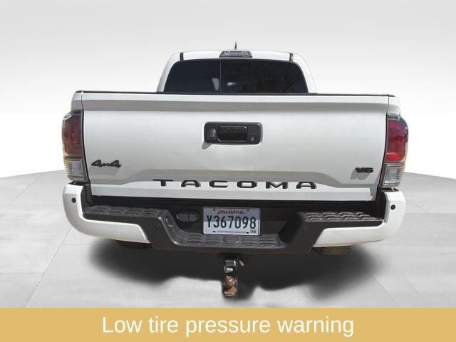 Used 2020 Toyota Tacoma TRD Off-Road w/ Technology Package image 8