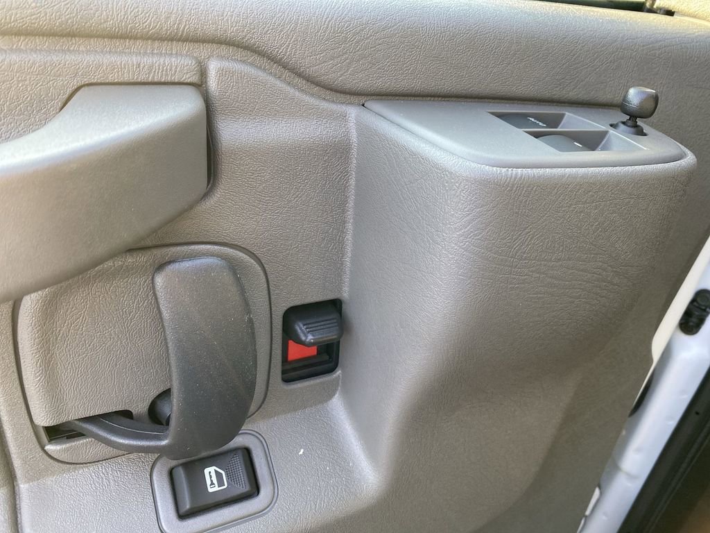 New 2025 GMC Savana 2500 Extended image 22