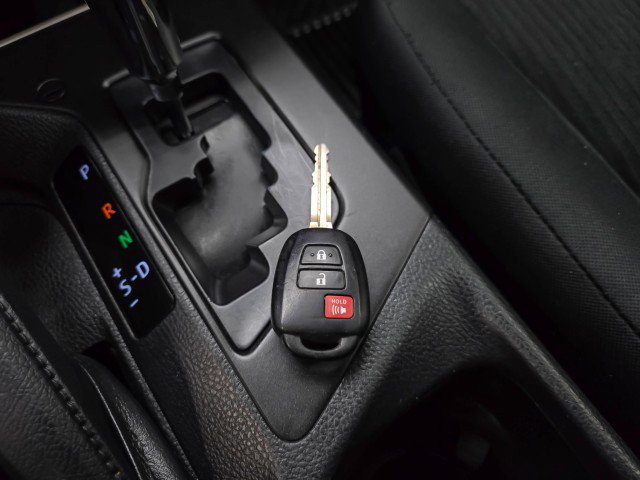 Used 2018 Toyota RAV4 LE w/ All Weather Liner Package AWD/4WD image 37