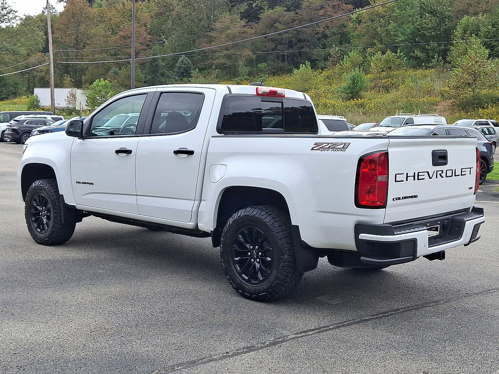 Used 2021 Chevrolet Colorado Z71 AWD/4WD image 4