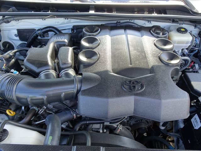 Used 2017 Toyota 4Runner Limited AWD/4WD image 33