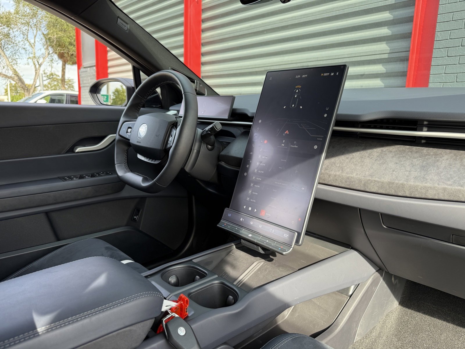 Used 2023 Fisker Ocean Extreme image 16