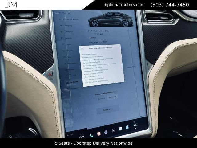 Used 2015 Tesla Model S 70D AWD/4WD image 33