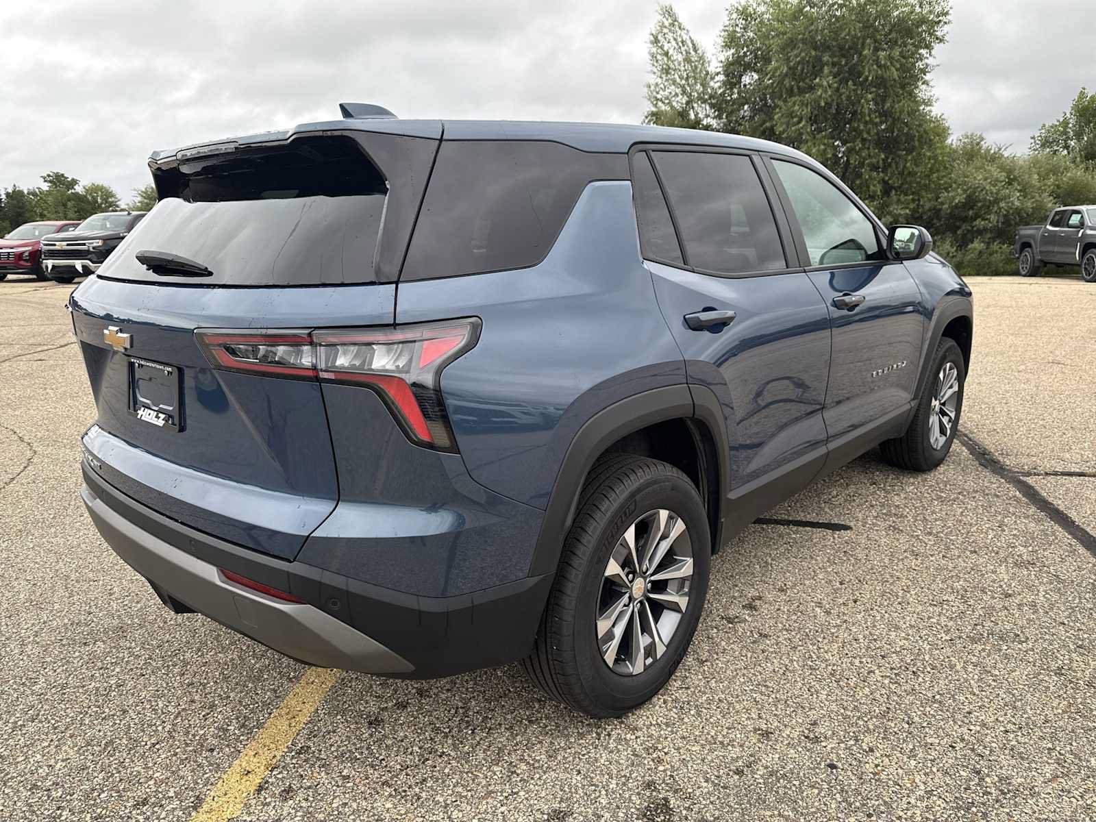Used 2026 Chevrolet Equinox LT AWD/4WD image 23