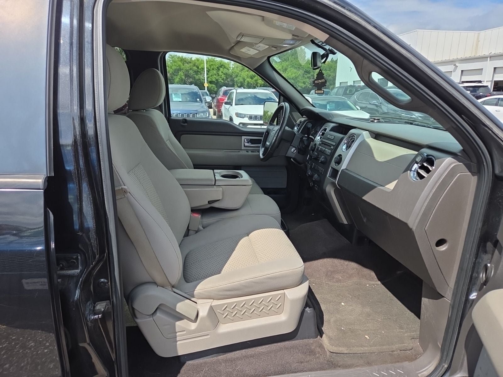 Used 2010 Ford F150 XLT AWD/4WD image 13