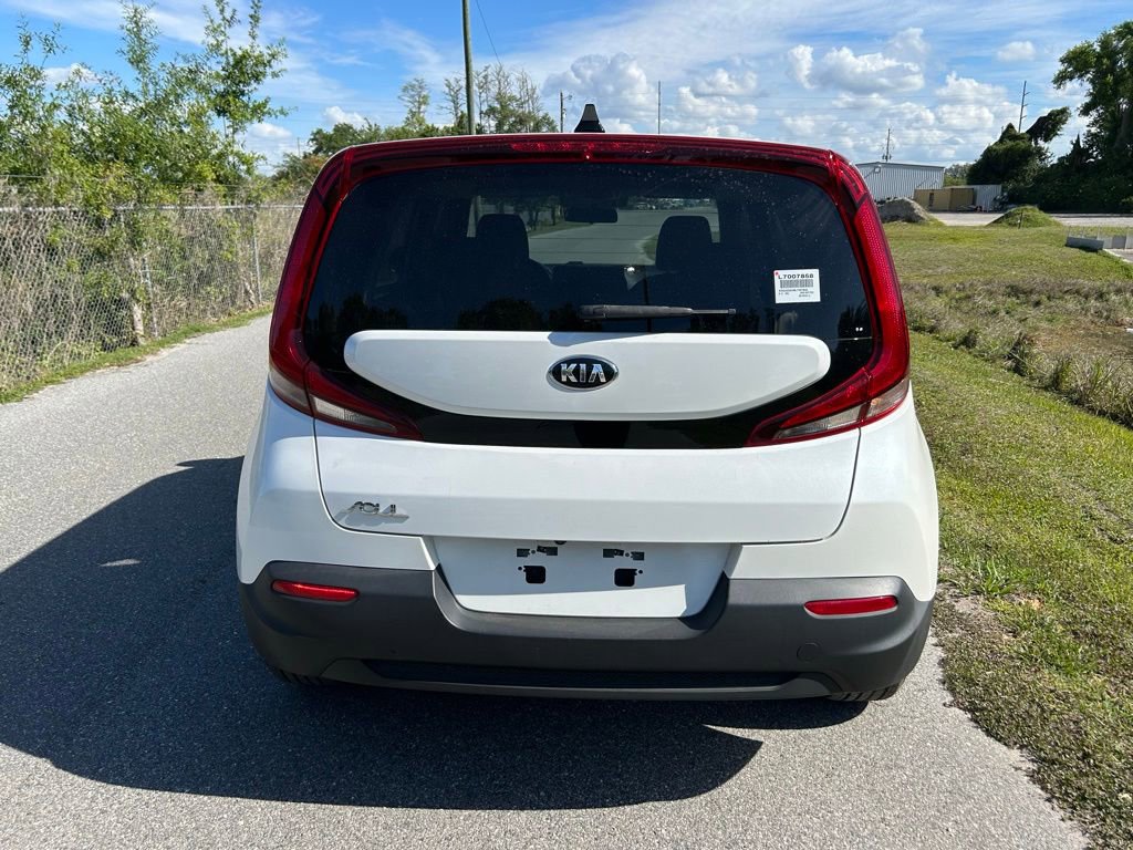 Used 2020 Kia Soul LX image 4