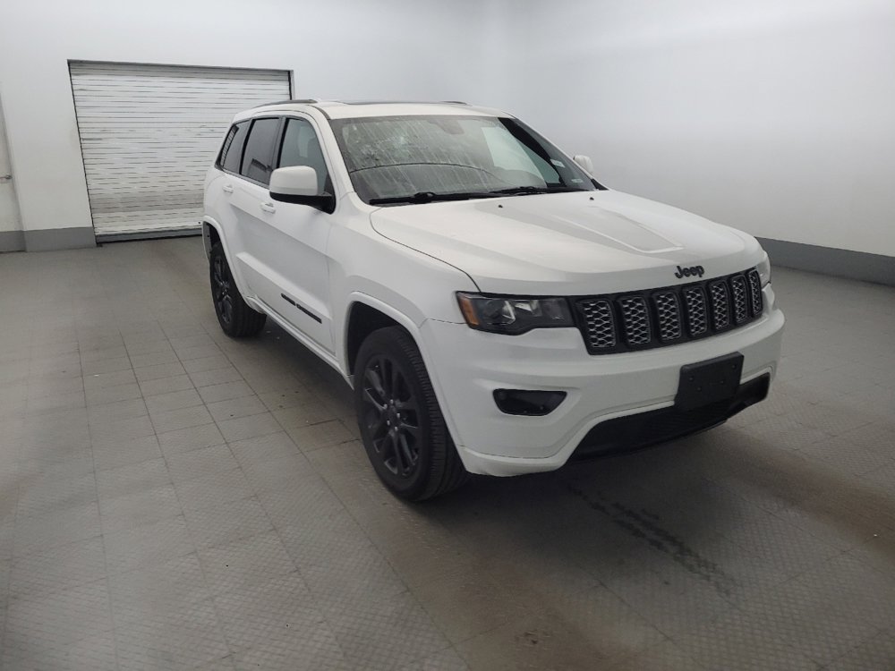 Used 2019 Jeep Grand Cherokee Altitude image 13