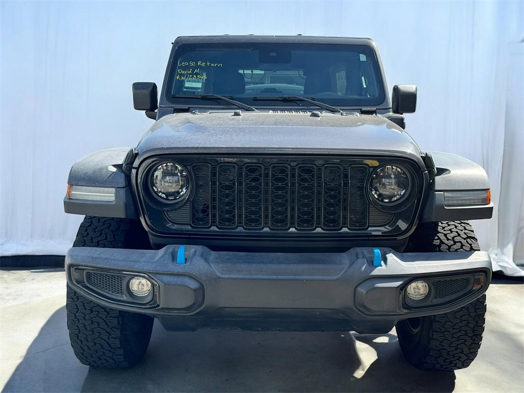 Used 2024 Jeep Wrangler Unlimited image 2