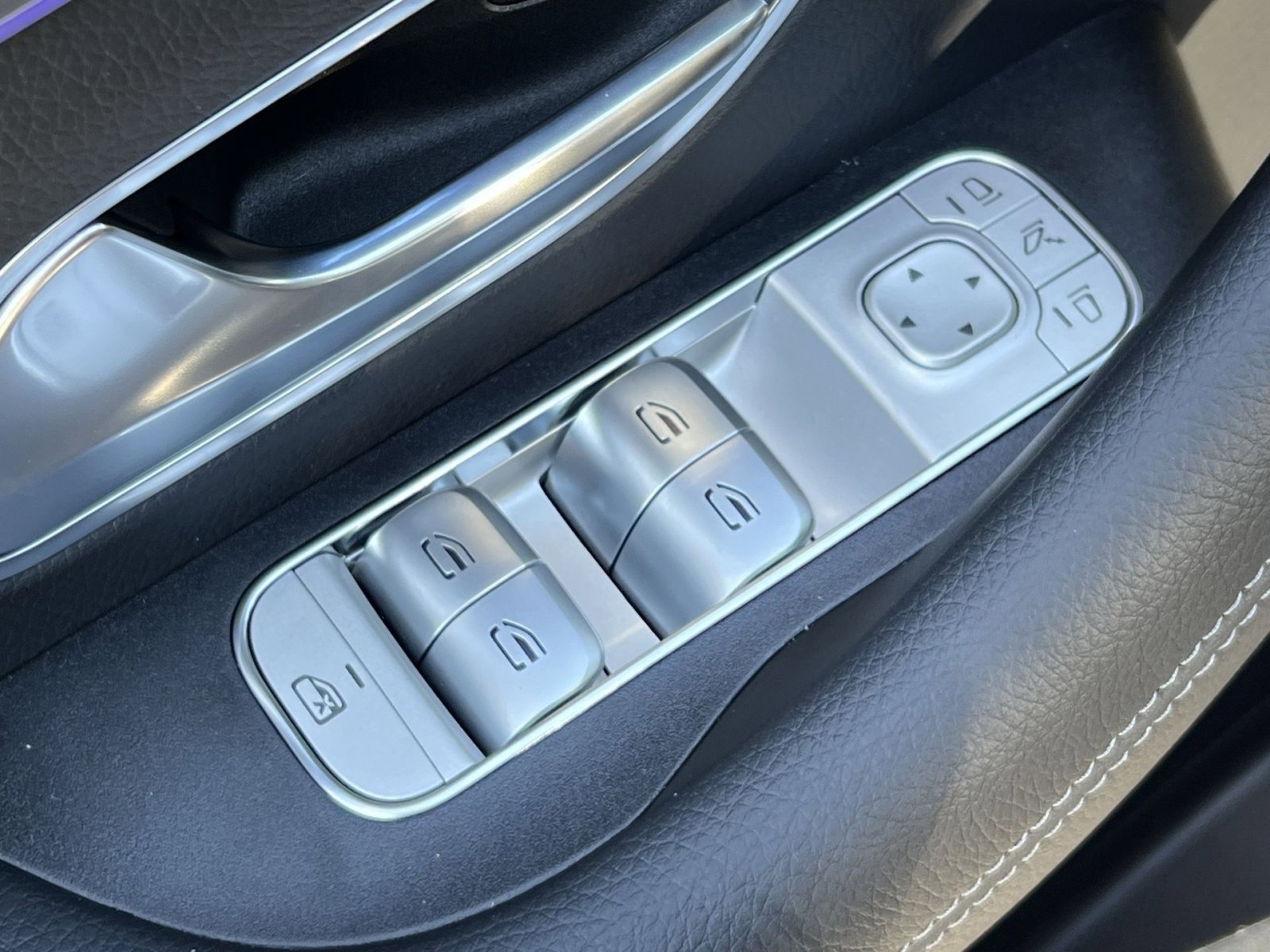 New 2026 Mercedes-Benz GLE 350 4MATIC image 13